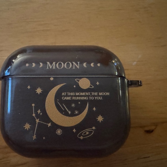 AirPod 3 Case - Picture 1 of 2